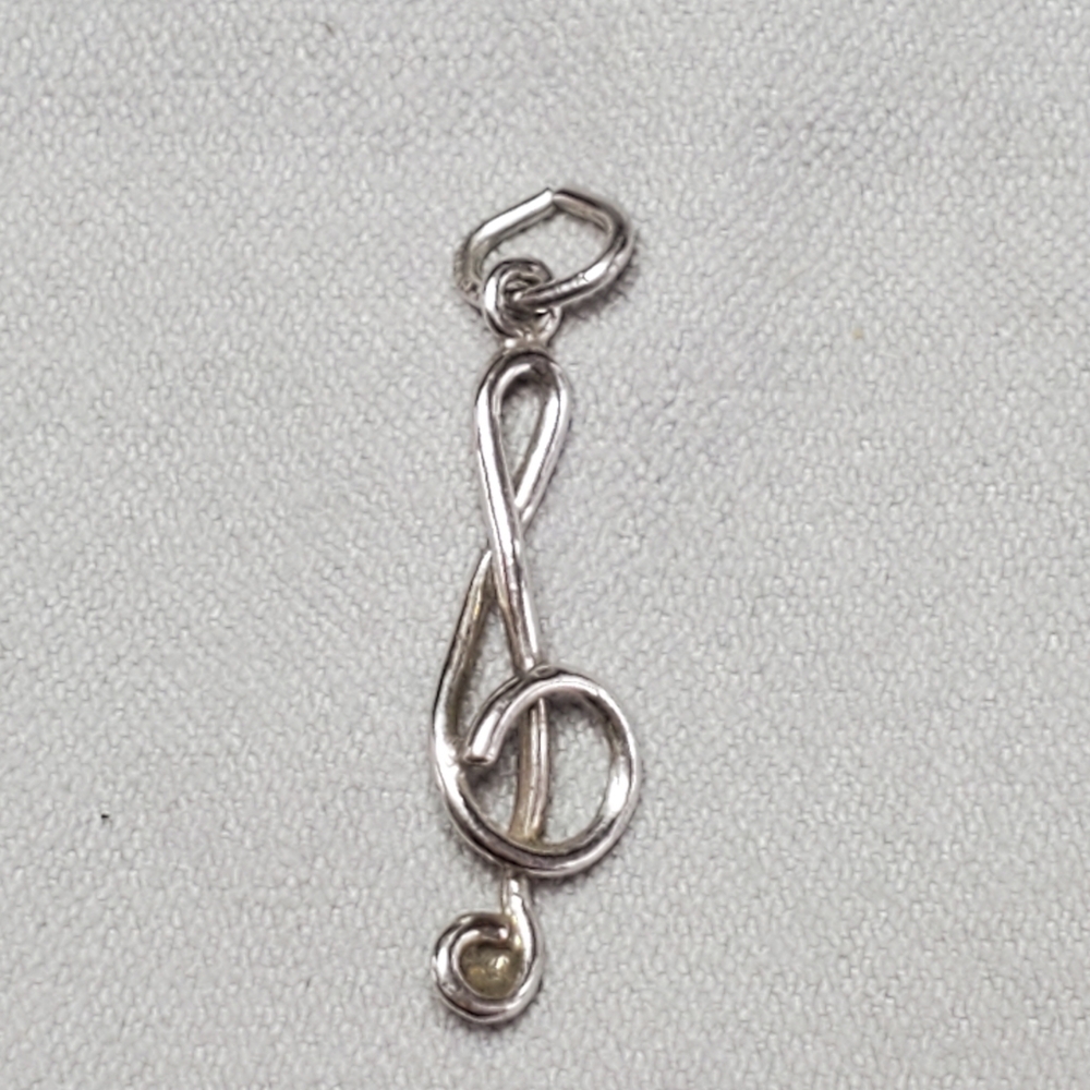 Sterling Silver Treble Clef Pendant
